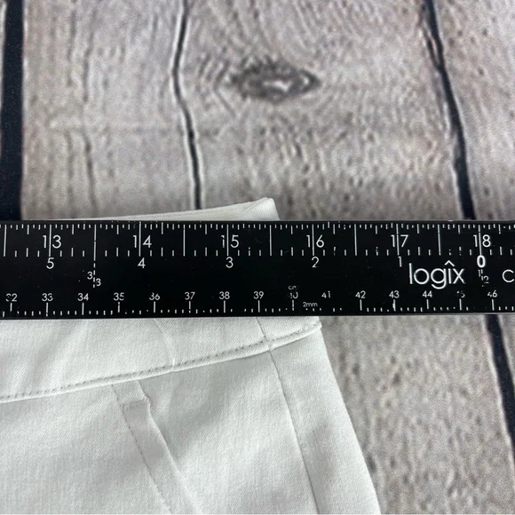 SPANX Flared‎ Pull-On Cropped Jeans Tummy Control Stretch Women’s Large White - Picture 9 of 12